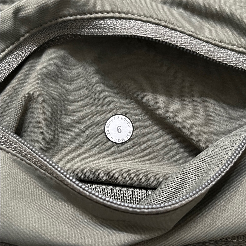 Lululemon Shorts - Picture 4 of 5